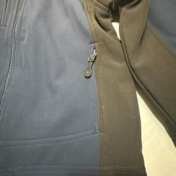 Stormtech - NWT - youth jacket. Size M - Picture 5 of 7